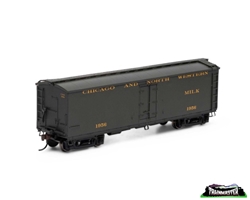 Athearn 84709 HO 40' Pfaudler Milk Car C&NW #1956