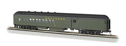 Bachmann 13606 HO 72' Heavyweight Combine w/2-Window Door Southern Railway #654
