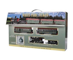 Bachmann 25024 On30 Pass & Yukon 2-6-0 Loco Wood Combine Wood Coach 56 x 38" Track Oval Power Pack 