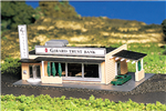 Bachmann 45804 N Drive-In Bank w/Figures Assembled