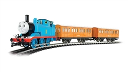 Bachmann 90089 G Thomas the Tank Engine with Annie & Clarabel DC Thomas 2 Cars Track Oval Power Pack