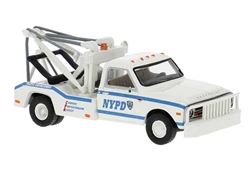 Brekina 19668 HO 1981 GMC C30 Tow Truck Assembled New York Police Department