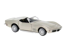 Brekina 19993 HO 1967-1973 Chevrolet Corvette C3 Convertible Assembled Top Down
