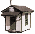 B.T.S. 27107 HO Southern Railway Team Track Office Kit