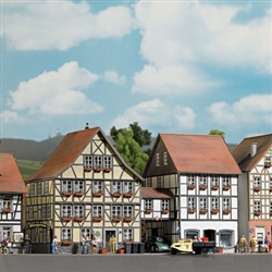 Busch 1538 HO Old Town Half-Timber Buildings & Covered Overhead Walkway Laser-Cut Kits