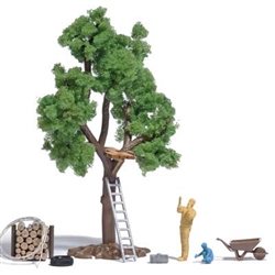 Busch 1834 HO Building a Treehouse Action Set 2 Figures Tree Treehouse Floor Firewood Pile Wheelbarrow Ladder