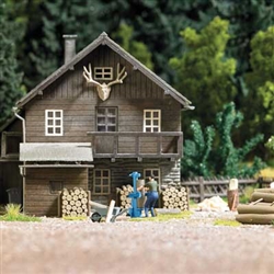 Busch 7808 HO Log Splitter w/ Figure and Accessories