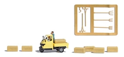 Busch 7934 HO Hay Transport Action Set Ape 50 Pickp, Hay Bales, Tools, 2 Figures