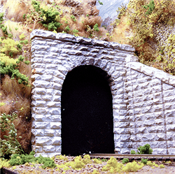 Chooch 8340 HO Single-Track Cut Stone Tunnel Portal