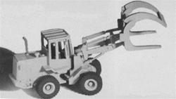 GHQ 61005 HO IT18F Log Loader Kit w/ Operator Figure