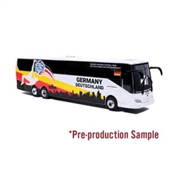 Iconic Replicas 870721 HO Mercedes-Benz Tourrider Coach Bus Assembled World Cup Germany Soccer Team