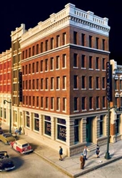 Lunde 17 N Bates Hotel Cast-Resin Kit