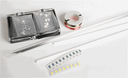 Ngineering NK0142 HO 18' Curved-Neck Streetlight Kit w/ LEDs