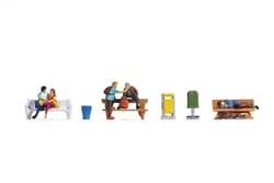 Noch 15238 HO People on Benches with Accessories pkg (6)