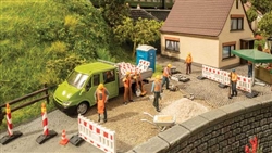 Noch 16262 HO Road Construction/Works 6 Figures, Barricades, Tools