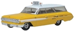 Oxford 87FC64002 HO 1964 Ford Country Squire Station Wagon Assembled Central School Bus