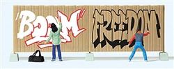 Preiser 10334 HO Graffiti Artists 2 Figures & Fence