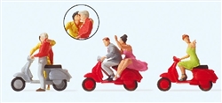 Preiser 10607 HO Three Vespa Scooters w/Riders