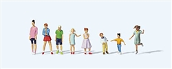Preiser 10766 HO Youths and Children pkg (8)