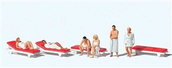 Preiser 10801 HO Having a Sauna 6 Sauna Figures 4 Chaise Lounges