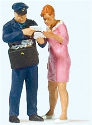 Preiser 28204 HO Postal Delivery Postman & Lady
