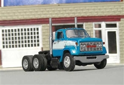 Sylvan Scale V375 HO 1966-1977 GMC 9500 Tandem-Axle Tractor w/Low Cab & Short Hood Resin Kit Undecorated
