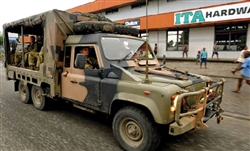 Trident 87197 HO Land Rover 110 Resin Kit Australian Army Perentie 6x6 Infantry Improvised Mobility Personnel Truck