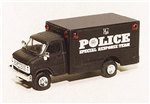 Trident 90300 HO Chevrolet Box Van Emergency Police Vehicles Police Special Response Team