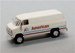 Trident 90345 HO Chevrolet Cargo Vans American Air Lines