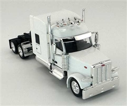 Trucks N Stuff 589075 HO Peterbilt 589 Stand-Up Sleeper-Cab Semi Tractor Assembled White