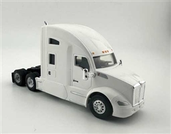 Trucks N Stuff 68007 HO Kenworth T-680 Sleeper-Cab Semi Tractor Assembled White