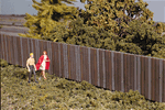 Walthers 3521 HO Wood Fence Kit 15" Sections Total Length 45" 