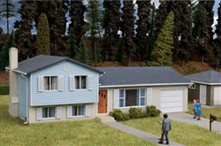 Walthers 3794 HO Split-Level House Kit
