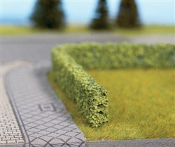 Walthers 1302 HO Tall Hedges Light Green 19-5/8 x 3/8 x 5/8" 