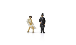 Woodland 2862 O Find Me Figures Scenic Accents Historical Figures pkg(2)