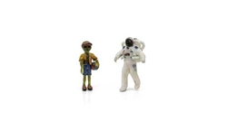Woodland A2861 O Find Me Figures Scenic Accents Cosmic Travelers pkg2